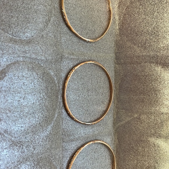 Bracelets - Picture 2 of 3